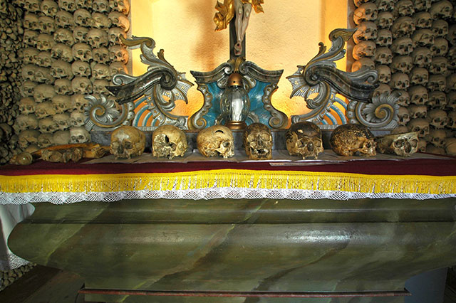 The skull of Father Tomaszek was added to the chapel’s altar in 1804. source