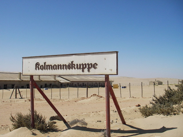 The town sign of Kolmannskuppe