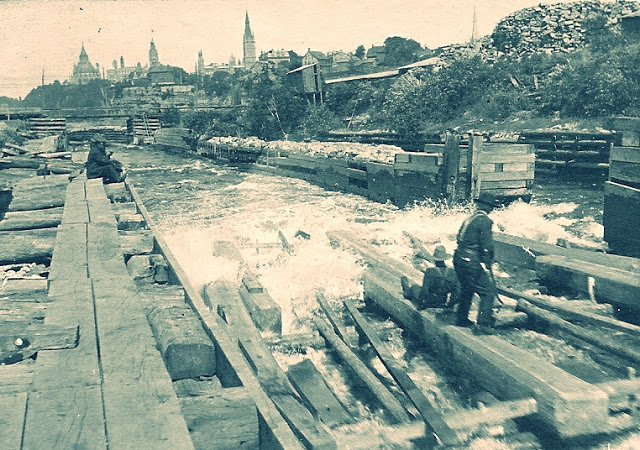 Timber Slide in Ottawa, ca. early 1900s