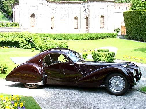 Bugatti Atlantique coupe, 1939.. Amazing lines, great sense of motion even when standing still. source