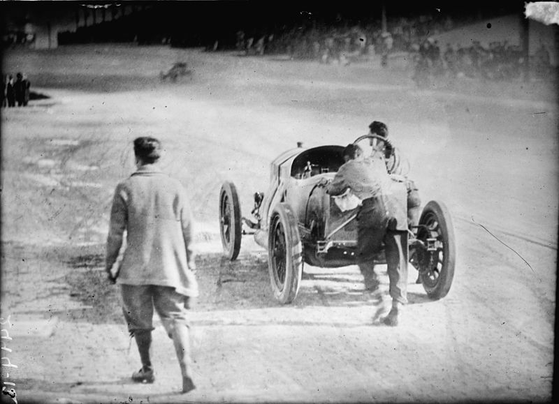 Ralph DePalma pushing his car at the 1912 Indianapolis 500 race. source