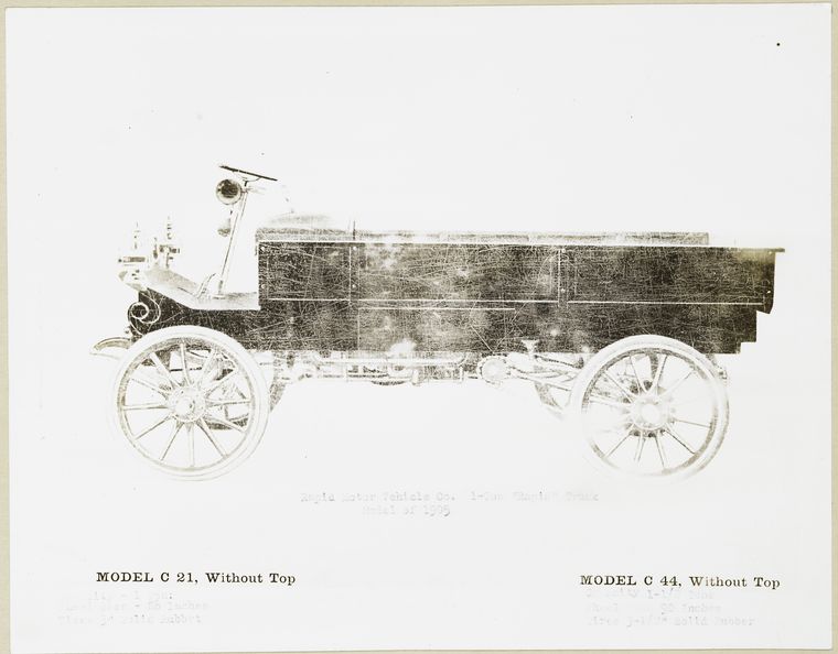 Rapid Motor Vehicle Co. 1-ton Rapid Truck. Model of 1905.