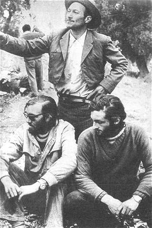 Parrado (left) and Canessa with Chilean Huaso Sergio Catalan. Source