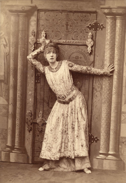 Sarah Bernhardt, by Félix Nadar in 1882, as Empress Theodora in Sardou's Theodora Source