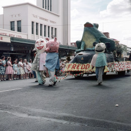 australia 1961 - warrnambool parade_2