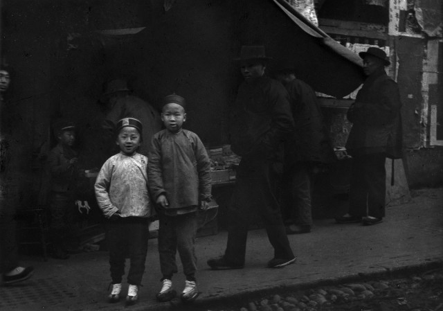 Two sheenies, Chinatown, San Francisco 1896-1906