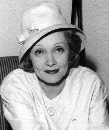 Marlene_Dietrich_in_Israel_(1960)_(Cropped) source