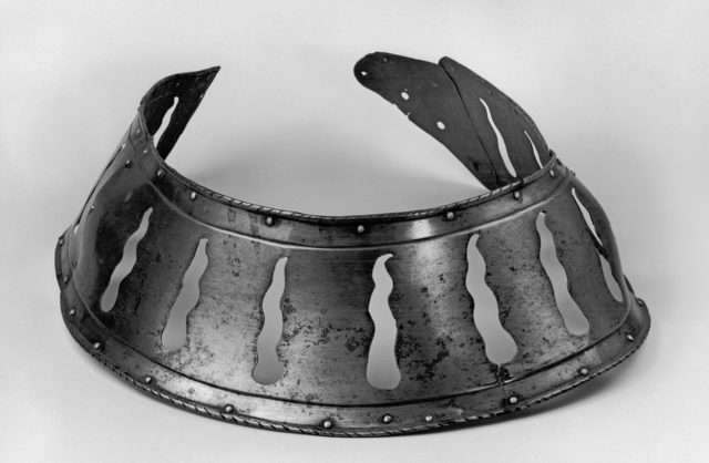 Peytral with decorative openings, early 16th century, Germany.Source