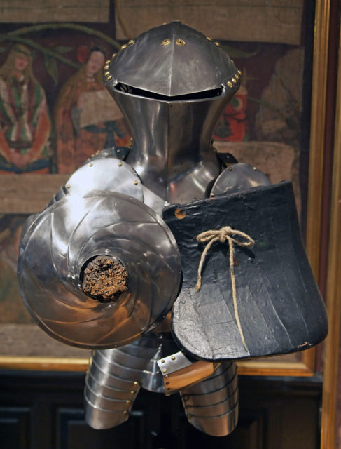Boy's jousting armour of Archduke Philipp (1478-1506)