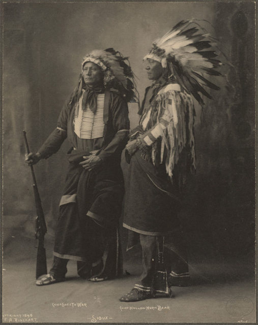 Chief Goes to War, Chief Hollow Horn Bear, Sioux Author:    CC BY-SA2.0