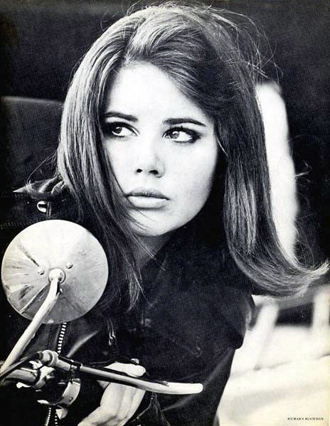 Colleen Corby, teenaged supermodel of the mid-1960s. Source