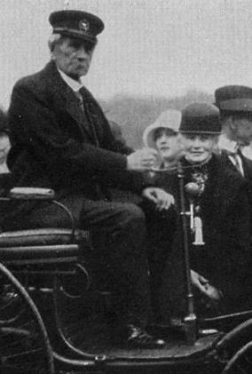 Karl and Bertha Benz c. 1914 - Zenodot Verlagsges. mbH.Source