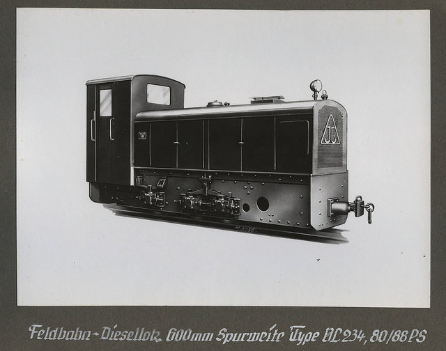 Small dieselloco for road builders etc.