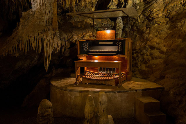 A pipeless organ that strikes 37 stalactites with solenoid-actuated rubber mallets in order to produce 37 tones. By Stan Mouser/Flickr/CC BY 2.0