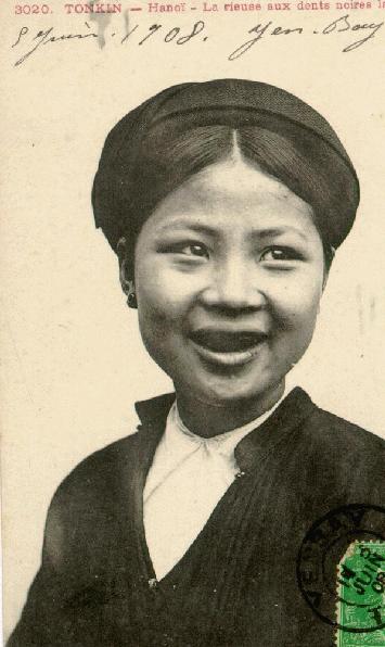 A woman from Tonkin with black-painted teeth (ca. 1905 Source: Wikipedia/Public Domain