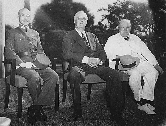 This photo could have looked different. Chiang Kai-shek, Franklin D. Roosevelt, and Winston Churchill at the Cairo Conference in December 1943. Source: Wikipedia / Public Domain
