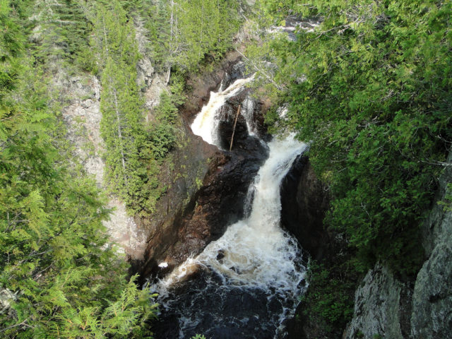 Devil's Kettle FallsSource JJandames/Flickr