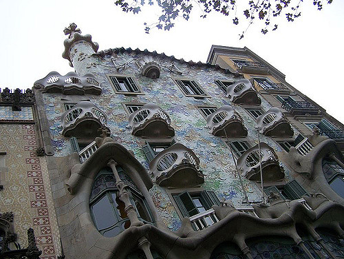 Facade of Casa Batllo. Source