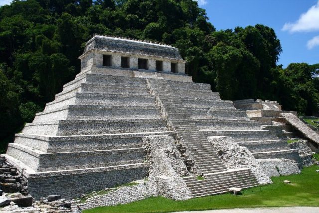 The Temple of Inscriptions (pictured) is one of the largest pyramids at the Mayan city of Palenque. Source:By Jan Harenburg - own fotography, CC BY 3.0, https://commons.wikimedia.org/w/index.php?curid=11380232 