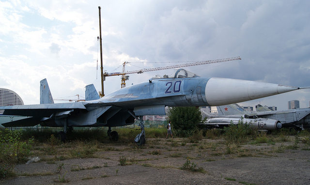 Sukhoi Su-27,