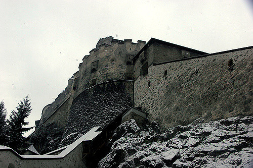 The castle is surrounded by the Berchtesgaden Alps and the adjacent Tennengebirge mountain range. Source