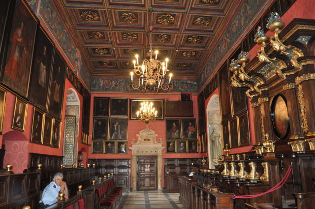 The main assembly hall of the university's Collegium Maius. Source