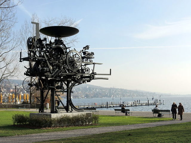 Tinguely's Heureka in Zürich-Seefeld (Zürichhorn). Source