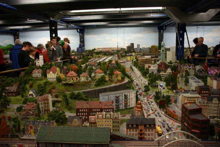 The largest model railway system in the world: The Miniature Wonderland ...
