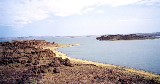 Lake Turkana Source:By User:Doron - Own work, CC BY-SA 3.0, 