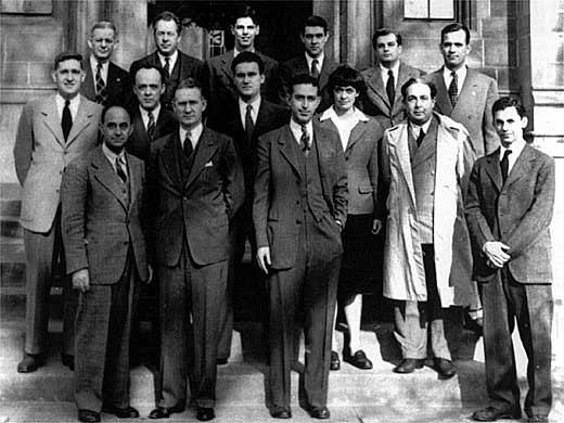 In this 1946 photo of the Chicago pile team, Woods is the only woman, fourth from the left in the middle row. Source: Wikipedia/Public Domain