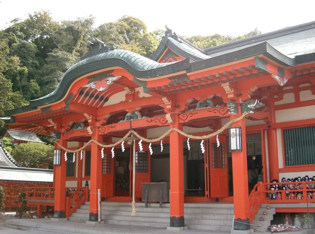 front-entrance-awashima-jinja-photo-credit