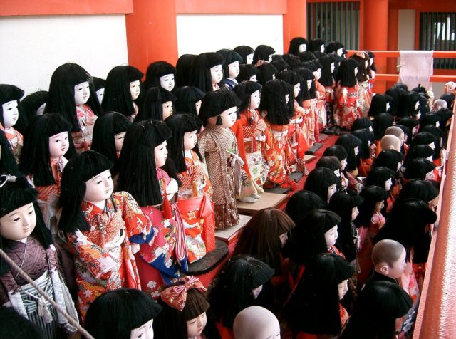 hina-dolls-on-the-porch-of-awashima-jinja-photo-credit