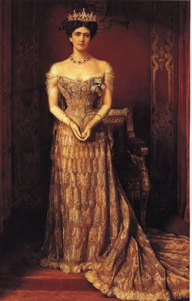 Mary Curzon, Baroness Curzon of Kedleston in Worth's dress.