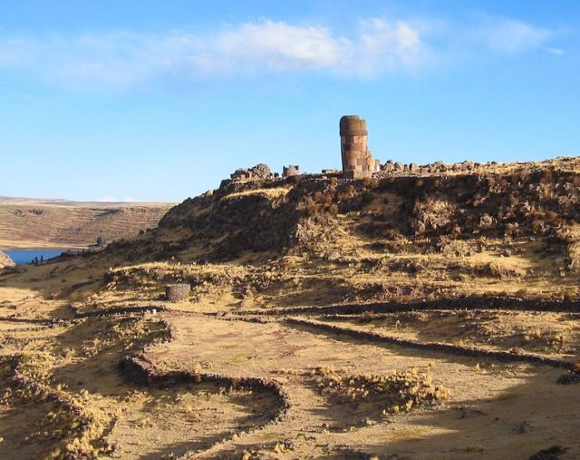 The largest chullpa on the Sillustani site near Puno, Peru. Wikipedia Public Domain