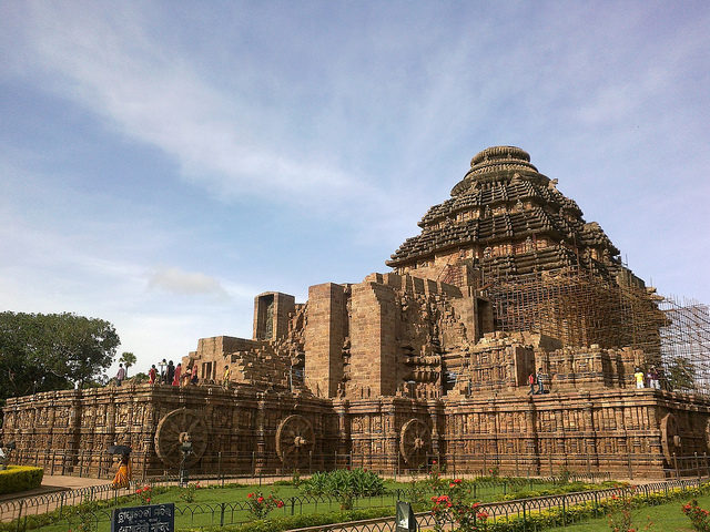 the-temple-was-built-like-a-giant-chariot-photo-credit