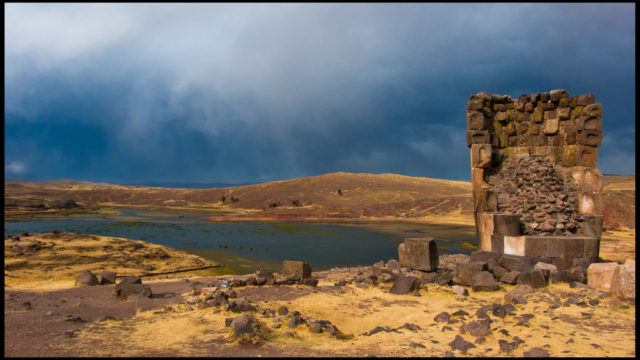 This huge tombs of the colla ethnic group represented the woman's uterus in where the corpses were placed in fetal position. By Guillén Pérez Flickr CC BY-ND 2.0