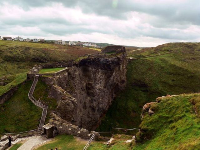 The ruins of the upper mainland courtyards of Tintagel Castle Photo Credit