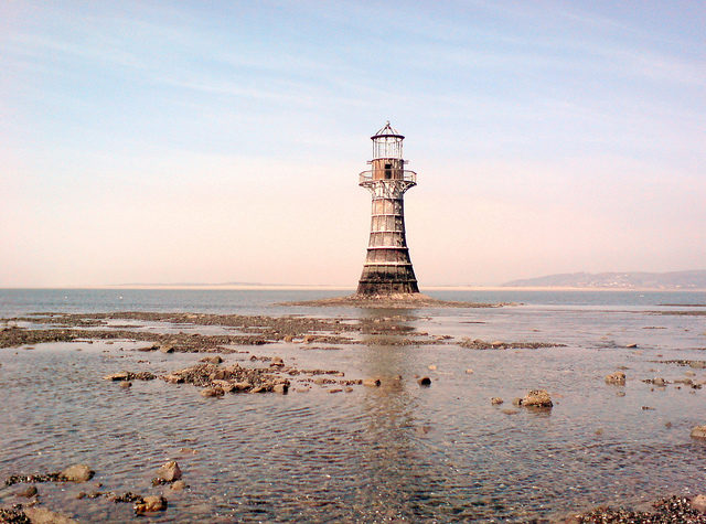 Whiteford Point Lighthouse. Image by - Thomas Guest.Flickr. CC BY 2.0.