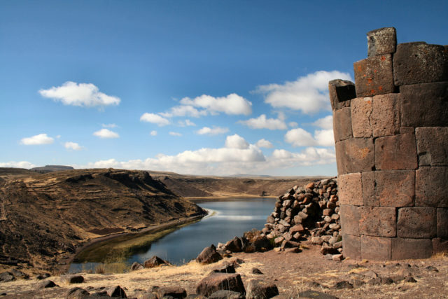 The Sillustani necropolis and umayo lake, By guido da rozze Flickr CC BY-ND 2.0