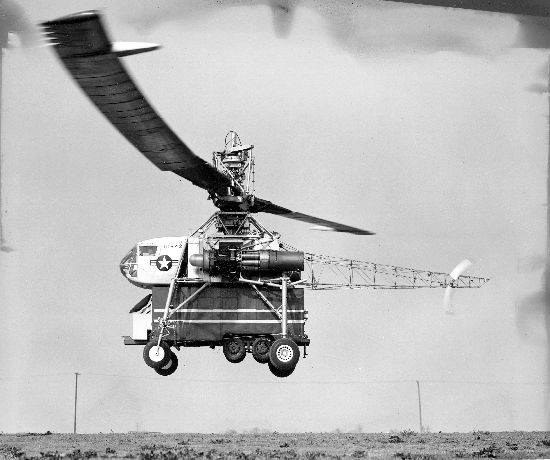 The giant rotors promised a huge lifting capacity, so they were attached to stilt-like legs and a box-like fuselage. Photo Credit