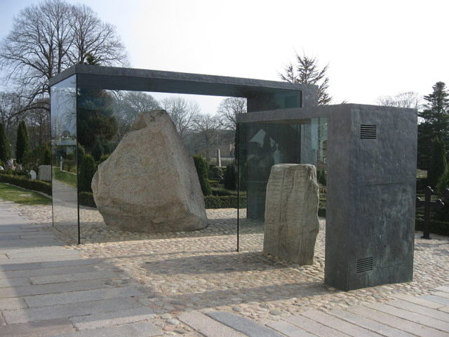 Jelling stones