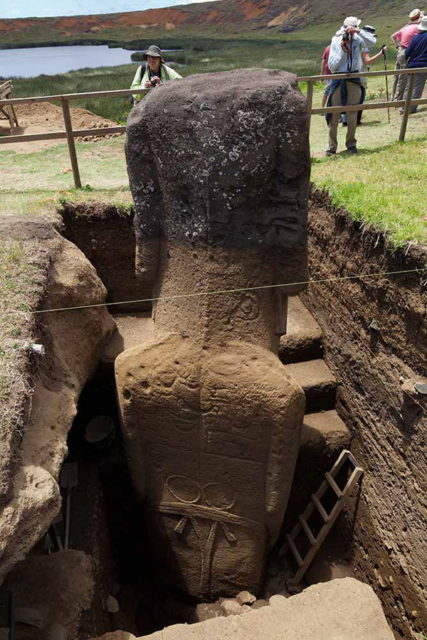 The new excavation work intends to document for the first time the complex carvings found on the buried statues’ bodies, which have been protected from weathering by their burial. Photo Credit