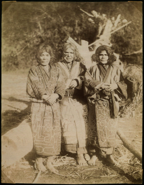 ainu-women-on-sachalin