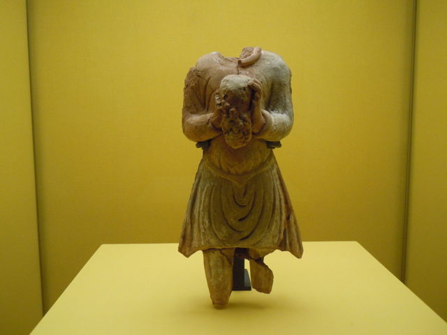 Statue of a donator Polychromed stucco on a clay core Mes Aynak, 3rd - 6th century CE. Photo Credit