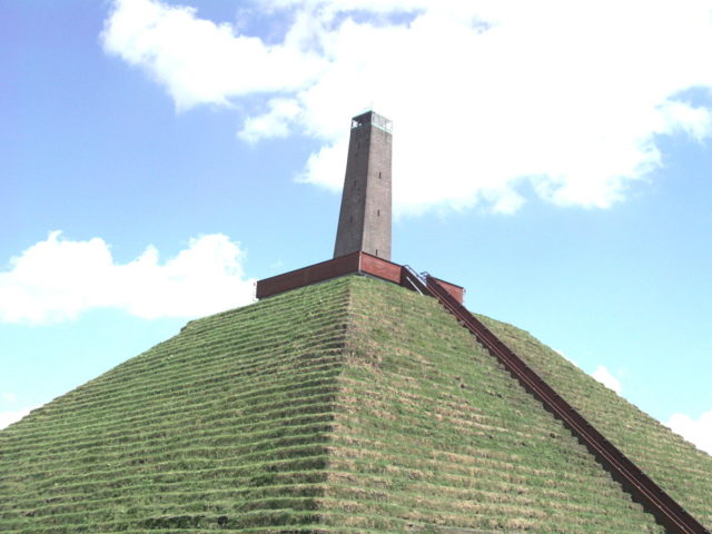 The construction of the pyramid lasted 27 days. Photo Credit