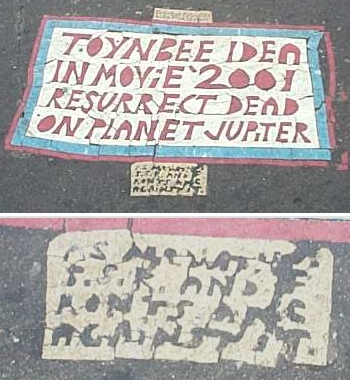 toynbee_tile_at_franklin_square_2002