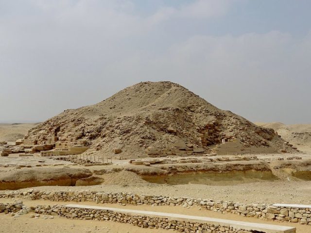 The pyramid of Unas at Saqqara Photo Credit