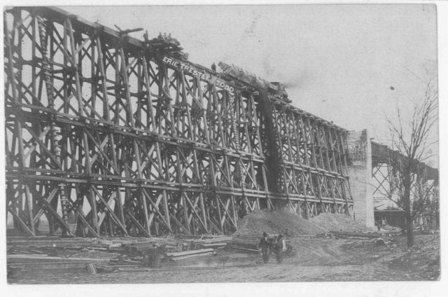 Erie trestle construction