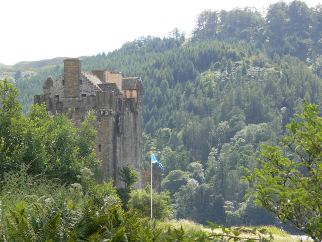  Eliean Donan Castle Photo Credit