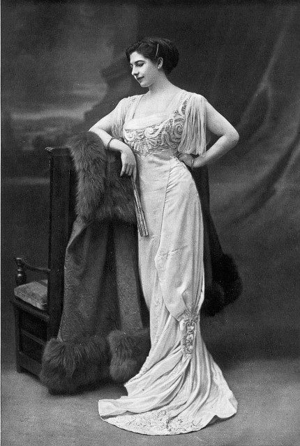 Spy - 1910 Historic Photo Print Courtesan 2 & Dancer 'Mata Hari' 